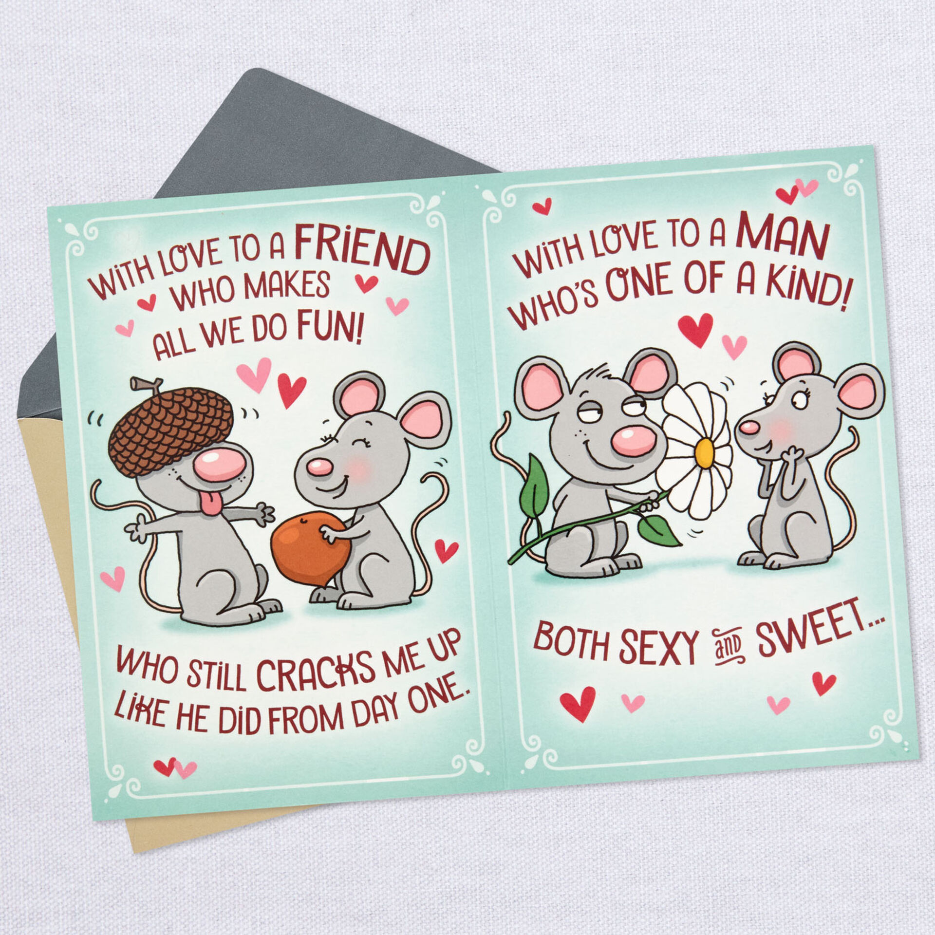 Cute-Mice-PopUp-Anniversary-Card-for-Husband_559AVY2848_03