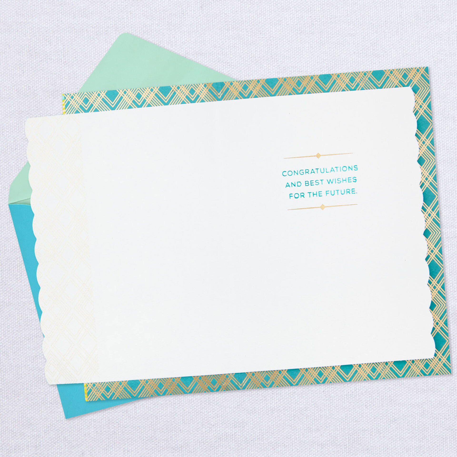 Lettering-and-Diamond-Pattern-Congratulations-Card_699M1662_03