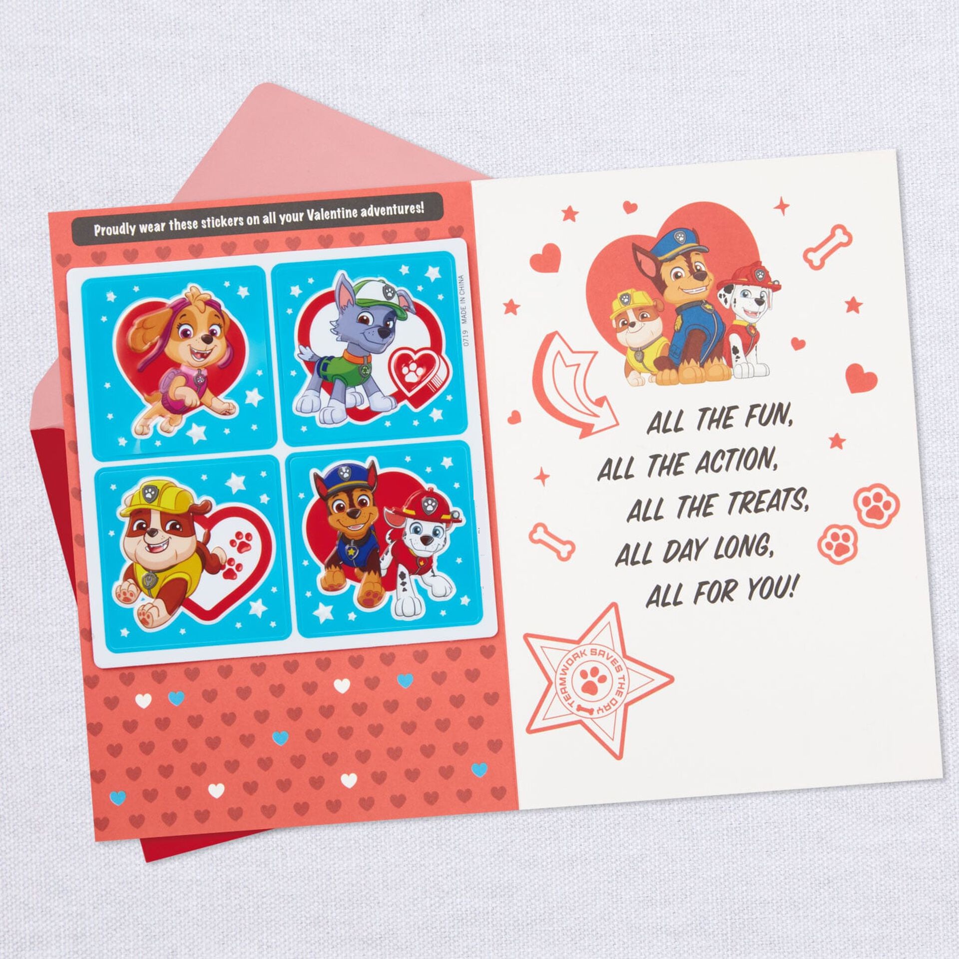 Paw-Patrol-Valentines-Day-Card-With-Stickers_599VEI1082_03