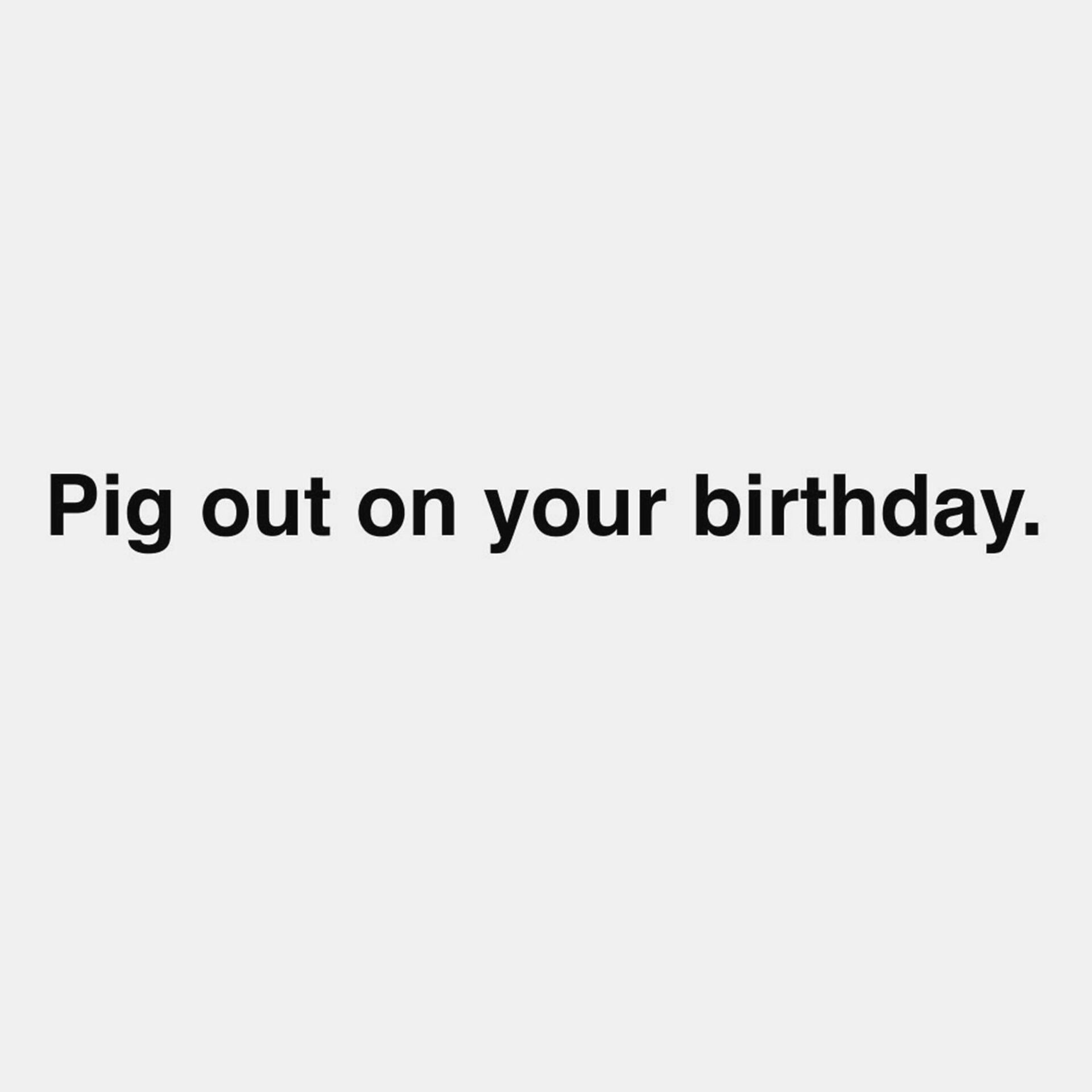 Pig-Eating-Pizza-Meme-Funny-Birthday-Card_369ZZB8863_02