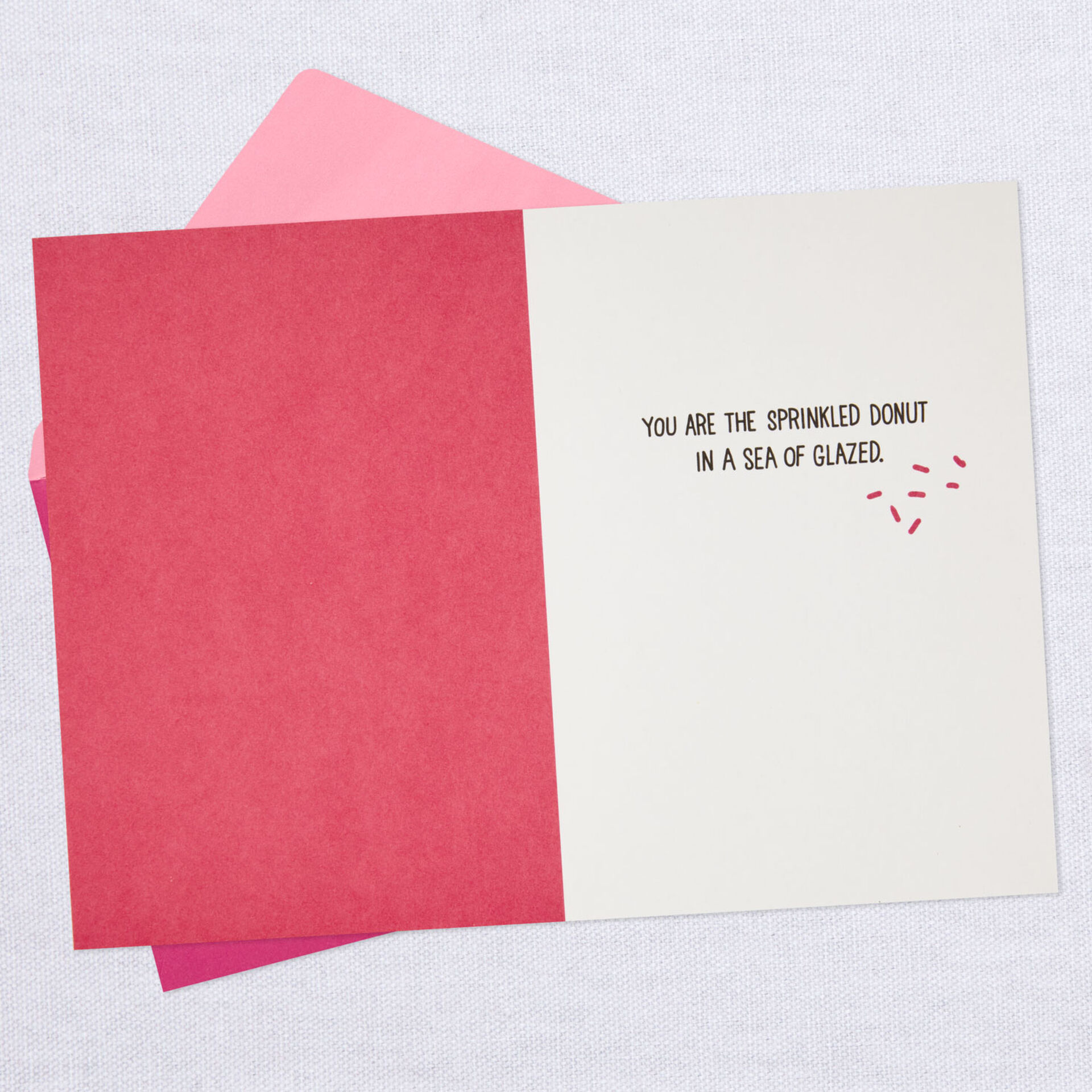 Sprinkled-Donut-Valentines-Day-Card_369ZV8092_03