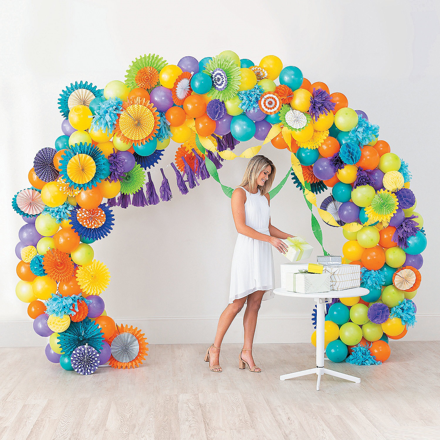 bulk-emerald-green-11-latex-balloons-144-pc-_17_10711-a02