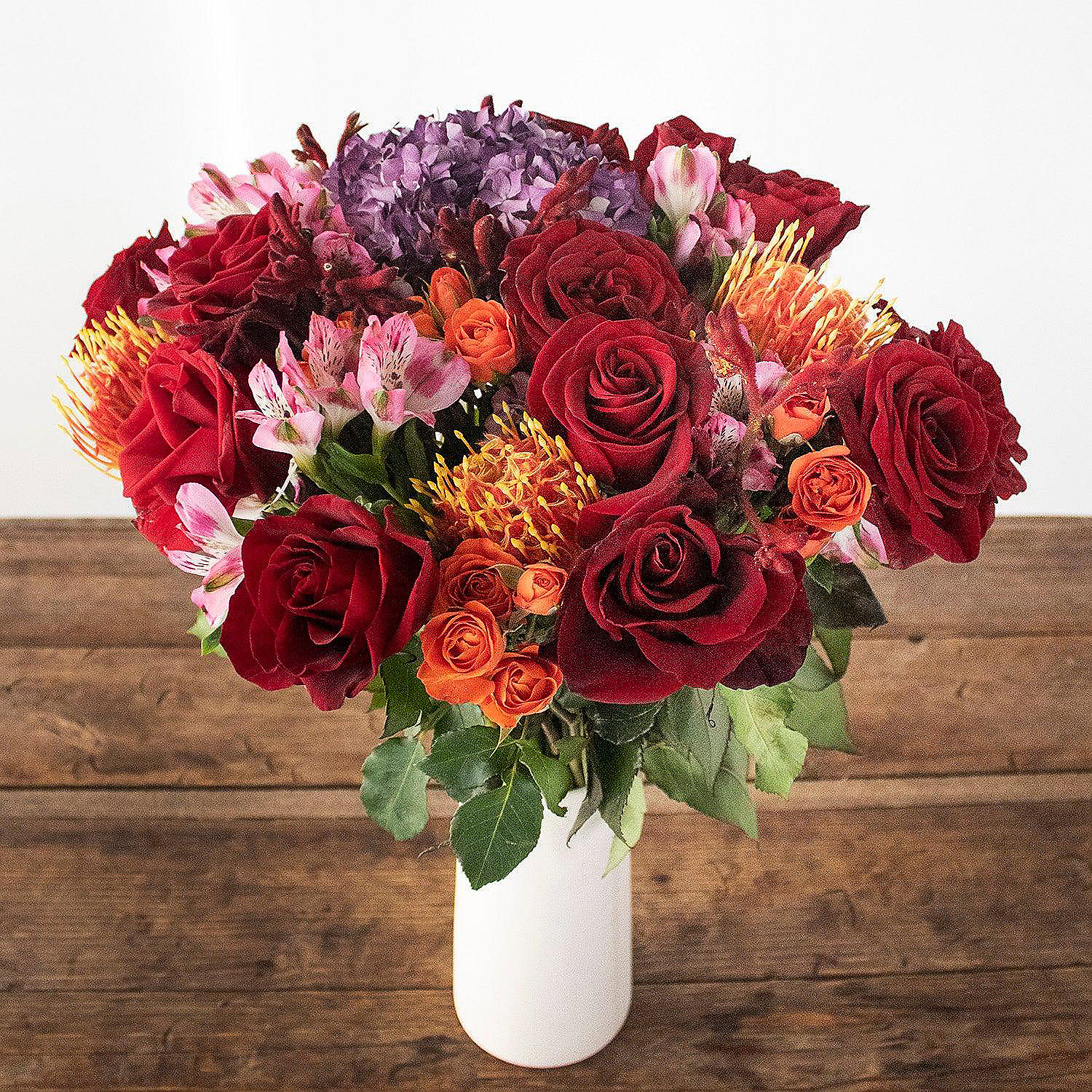 fresh-valentines-flowers-deep-romance-bouquet_14333926-a01$NOWA$