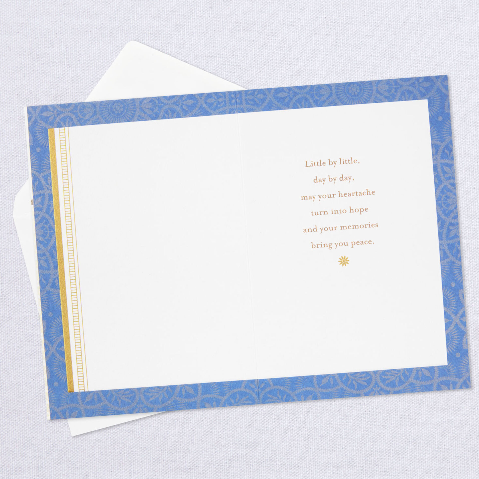 Floral-Medallion-Sympathy-Card_399S2844_03