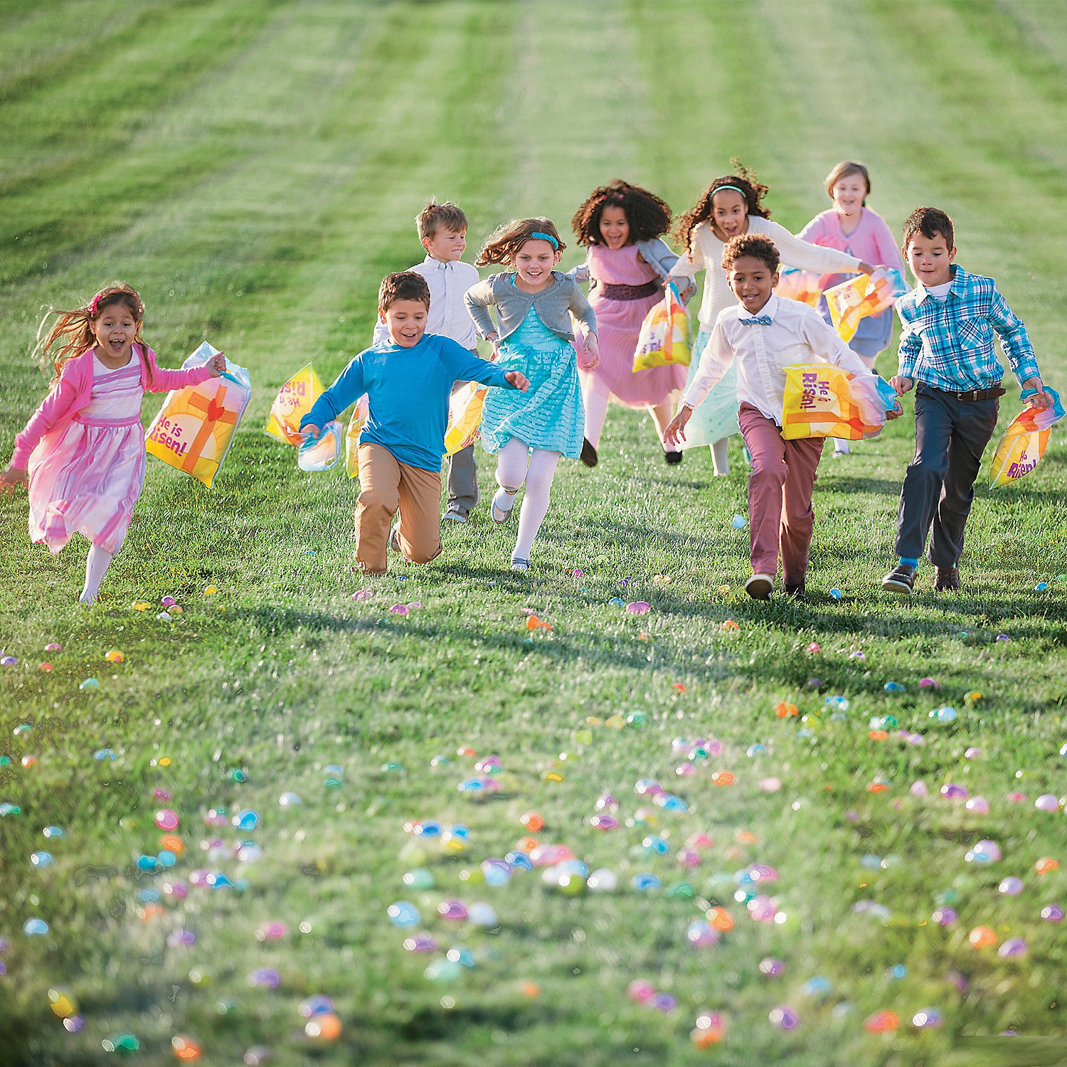 2-1-2-he-lives-toy-filled-plastic-easter-eggs-12-pc-_13720277-a01